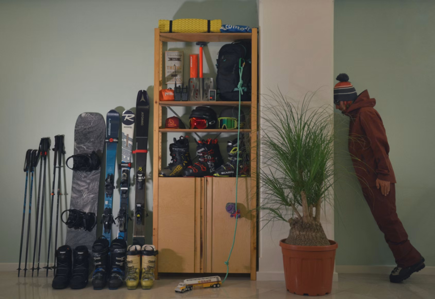 The Minimalist’s Guide to Seasonal Gear Storage